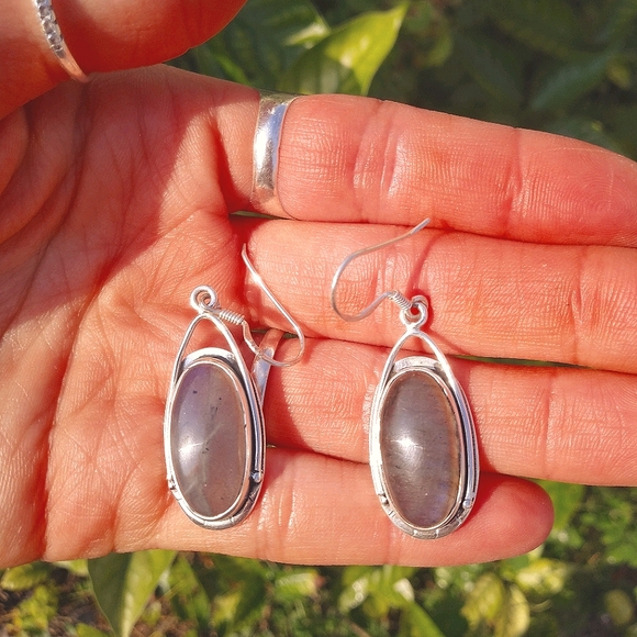 Hand Crafted Jewelry - Light purple flash labradorite earrings 925